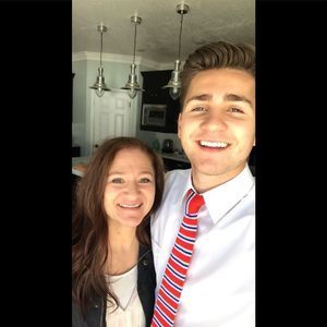 Meet your Posher, Aaron